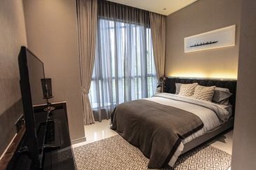 The M @ Medini Macrolink