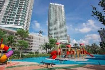 The M @ Medini Macrolink