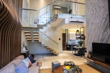 The M @ Medini Macrolink