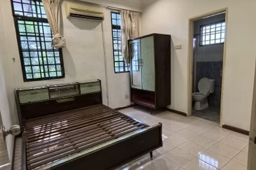 SL 13, Bandar Sungai Long