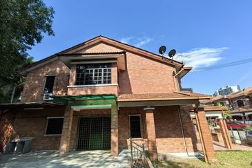 SL 13, Bandar Sungai Long