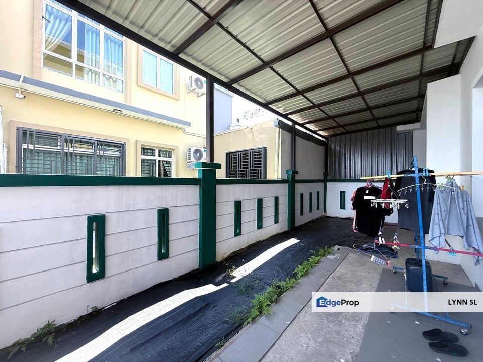 Double Storey Cluster Home with Sub-Basement at Taman Kempas Utama (Oleander) - Modern Living Awaits!, Johor, Johor Bahru