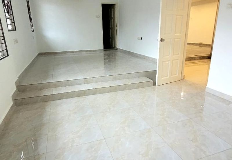 Jalan Tempinis Kanan