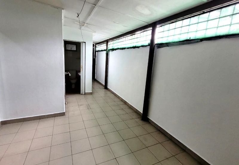 Jalan Tempinis Kanan