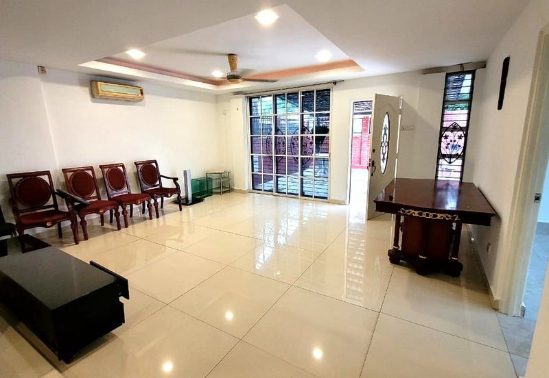 Jalan Tempinis Kanan