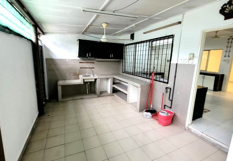 Jalan Tempinis Kanan