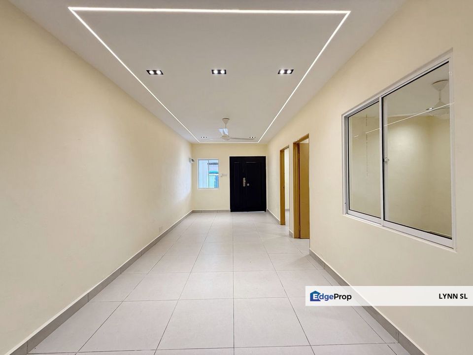 Single Storey Home @ Taman Ungku Tun Aminah, Skudai | For Sale | Low Cost | Fully Renovated Condition, Johor, Skudai