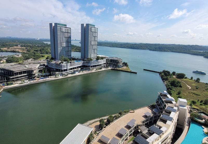 Puteri Cove Residences