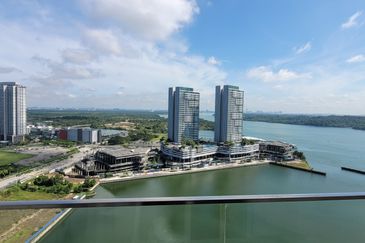 Puteri Cove Residences