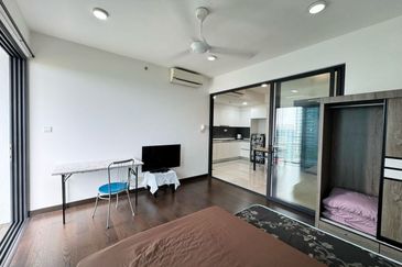 Almas @ Puteri Harbour