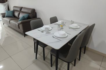 The M @ Medini Macrolink