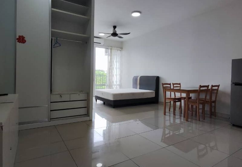 Dedaun Hijau (Greenfield Regency)