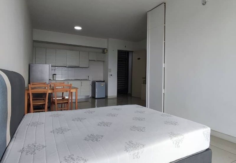 Dedaun Hijau (Greenfield Regency)