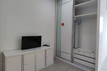 Dedaun Hijau (Greenfield Regency)