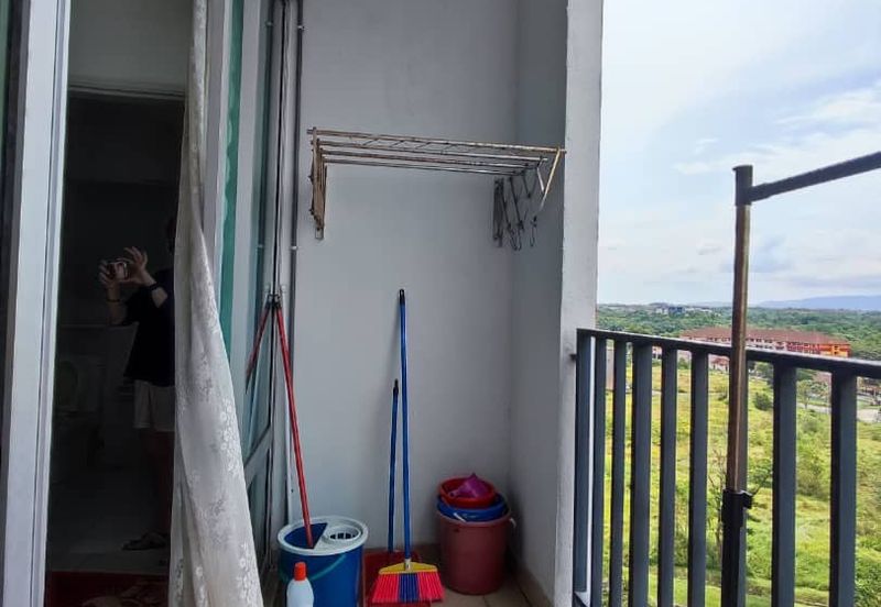 Dedaun Hijau (Greenfield Regency)