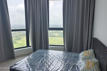 The M @ Medini Macrolink