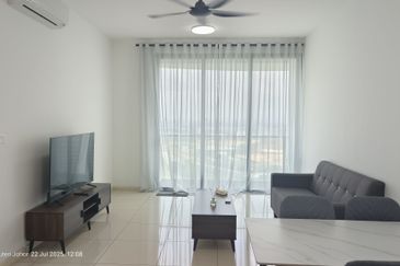 The M @ Medini Macrolink