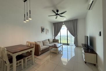 The M @ Medini Macrolink