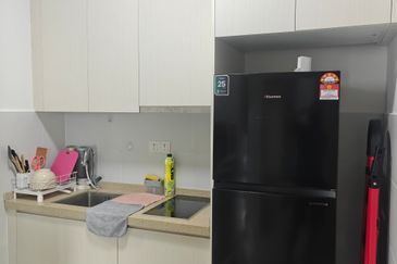 The M @ Medini Macrolink