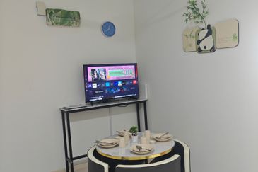 The M @ Medini Macrolink