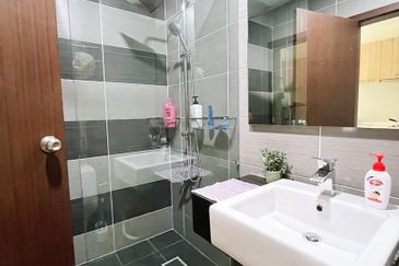 D'Esplanade Residence