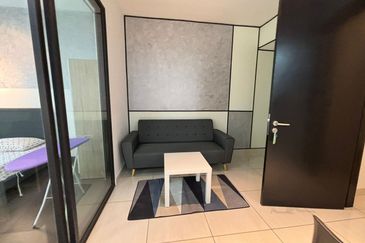 Almas Suites @ Puteri Harbour