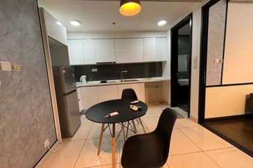 Almas Suites @ Puteri Harbour