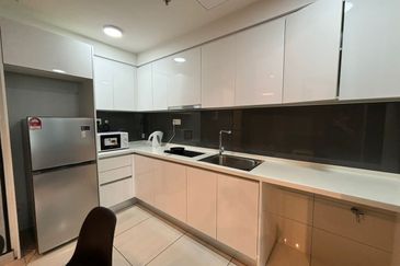 Almas Suites @ Puteri Harbour