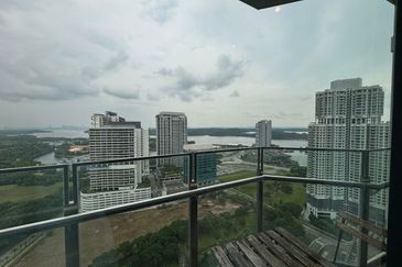 Almas Suites @ Puteri Harbour