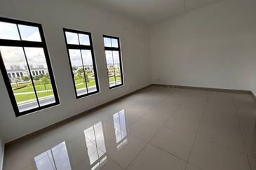 Tate Dalton @ Eco Botanic 2