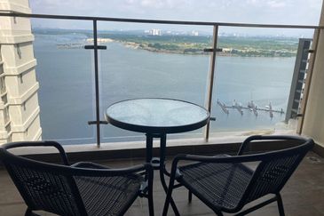 Bay Laurel @ Country Garden Danga Bay