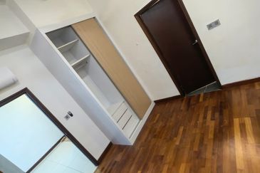 Paragon Suites @ CIQ