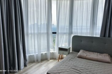 The M @ Medini Macrolink