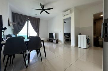 The M @ Medini Macrolink