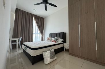 The M @ Medini Macrolink