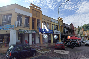 Taman Pulai Perdana Corner Shoplot For Sell