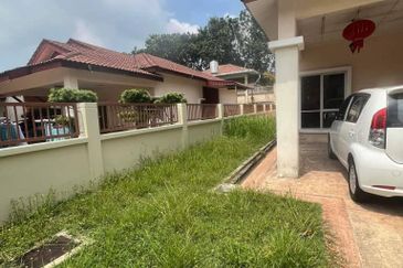 Acacia Seremban 2 50x80 4rooms limited unit Below Market Gated Guarded