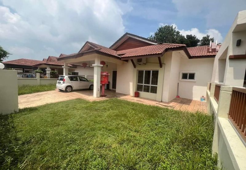 Acacia Seremban 2 50x80 4rooms limited unit Below Market Gated Guarded