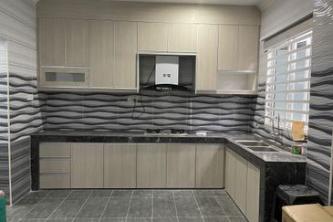 Senawang Perdana bungalow for rent