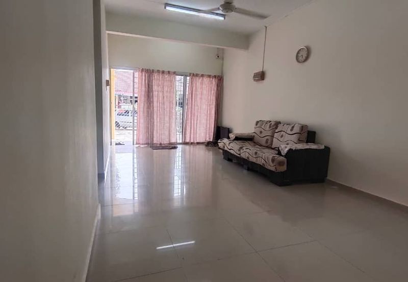 Garden Home Seremban 2  3Bed 2Bath for RENT