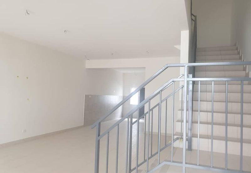 Iringan Bayu@Pastura Double-Storey House