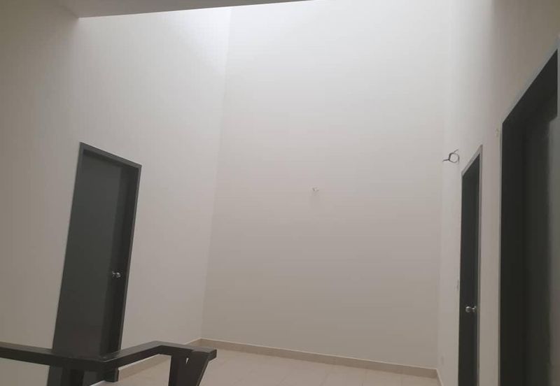 Iringan Bayu@Pastura Double-Storey House