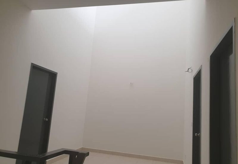 Iringan Bayu@Pastura Double-Storey House