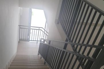 Iringan Bayu@Pastura Double-Storey House