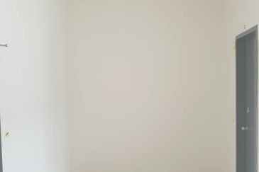 Iringan Bayu@Pastura Double-Storey House