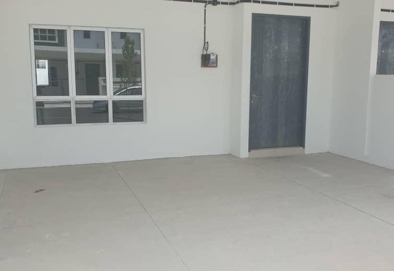 Iringan Bayu@Pastura Double-Storey House