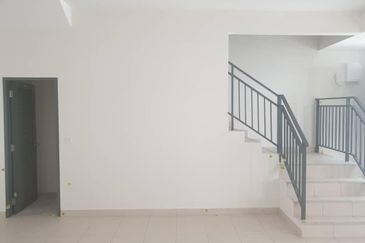 Iringan Bayu@Pastura Double-Storey House