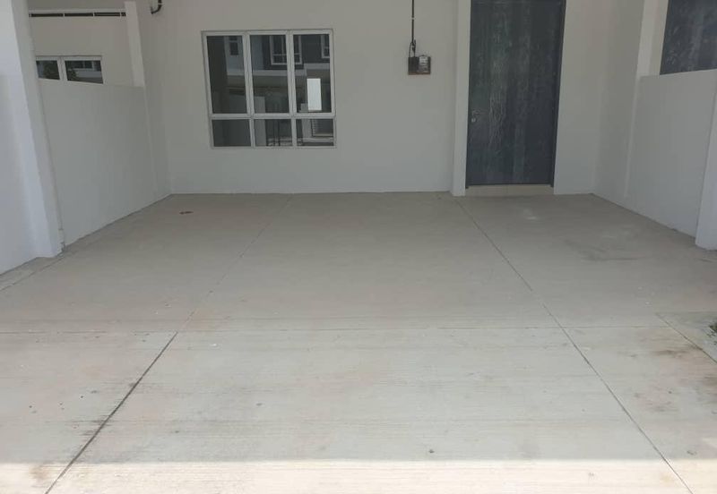 Iringan Bayu@Pastura Double-Storey House