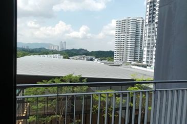 Lili residensi 3Bed 2Bath fully furnishedd for rent