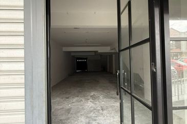 PKL Lobak Seremban Shoplot for Rent- prime location near Arena Stadium